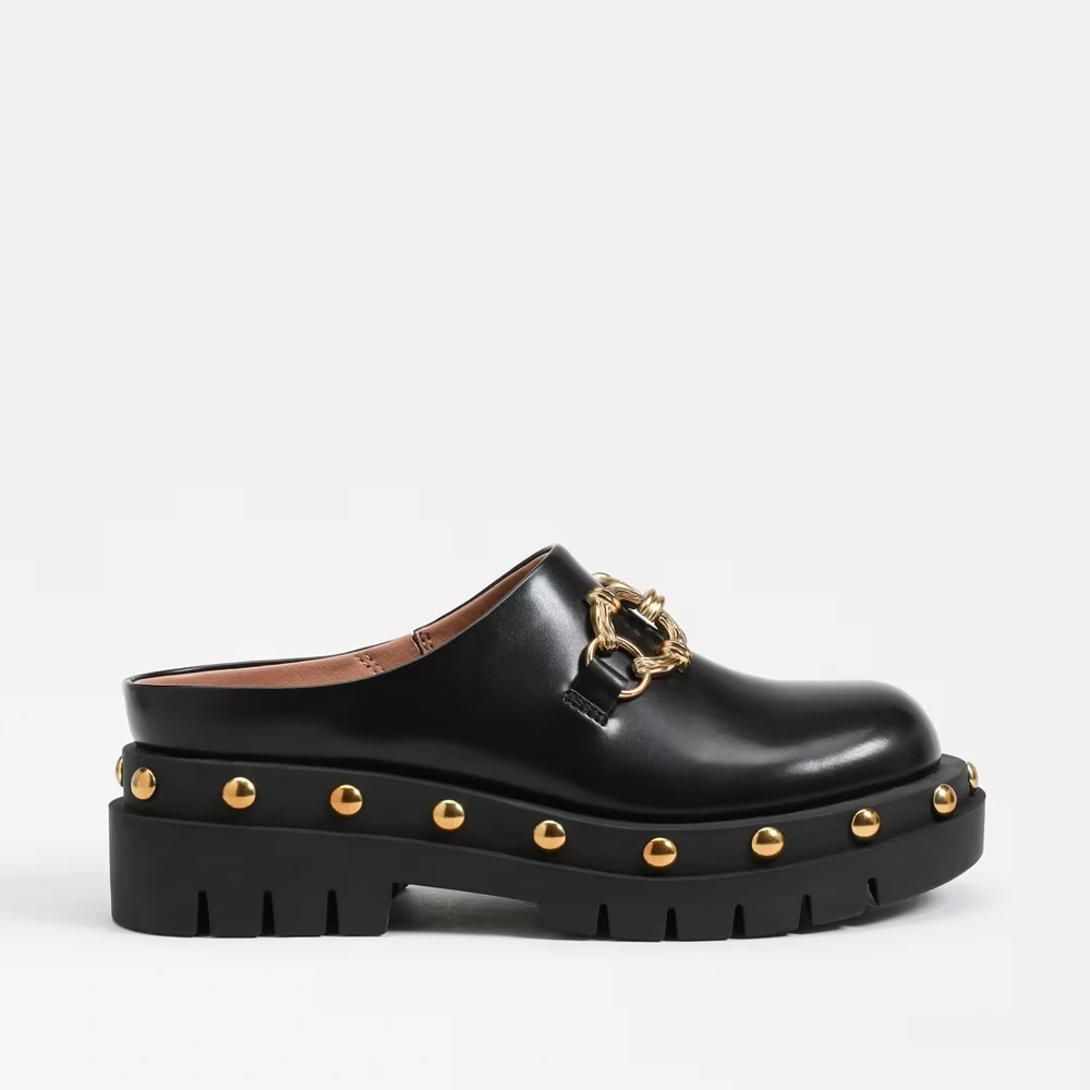 Annie Clog Black